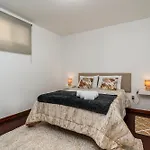 Atouguia House - Traditional House