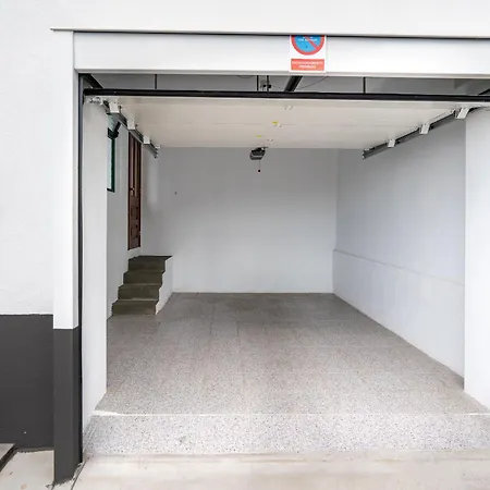 Atouguia House - Traditional House