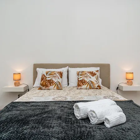 Atouguia House - Traditional House Calheta (Madeira)