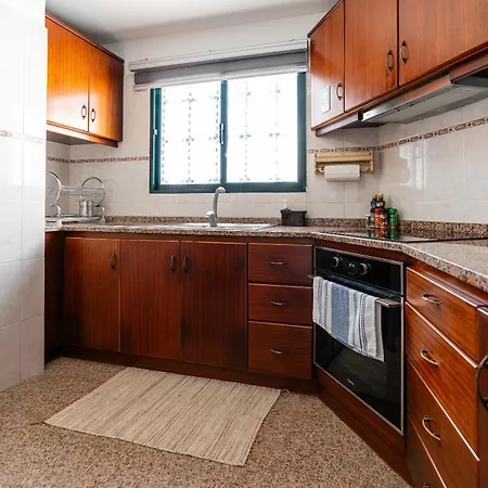 Сasa de vacaciones Atouguia House - Traditional House