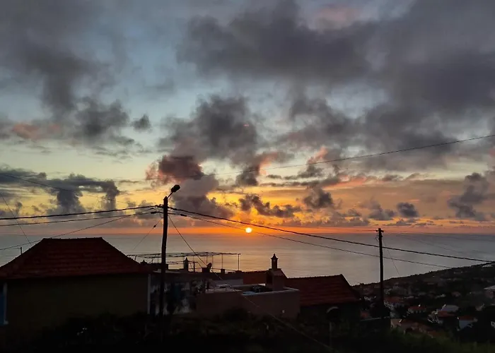 Atouguia House - Traditional House Calheta (Madeira)