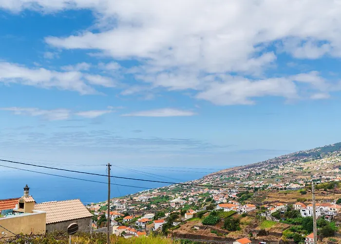 Atouguia House - Traditional House