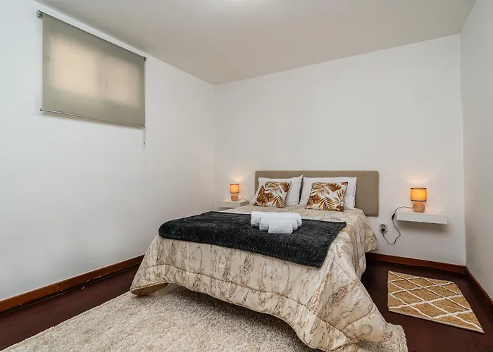 Atouguia House - Traditional House