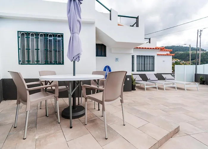 Feriehus Atouguia House - Traditional House *