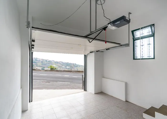 Atouguia House - Traditional House Feriehus Calheta (Madeira)