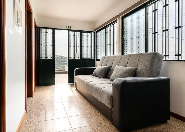 Feriehus Atouguia House - Traditional House